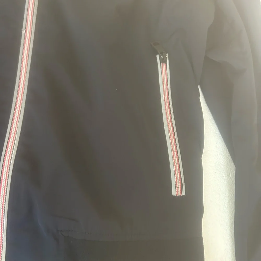 Banana Republic navy wind breaker bomber jacket white red gray stripe details